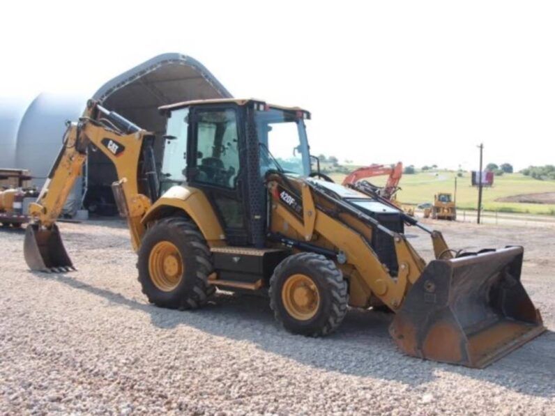 2016 Caterpillar Backhoes 420F2 IT