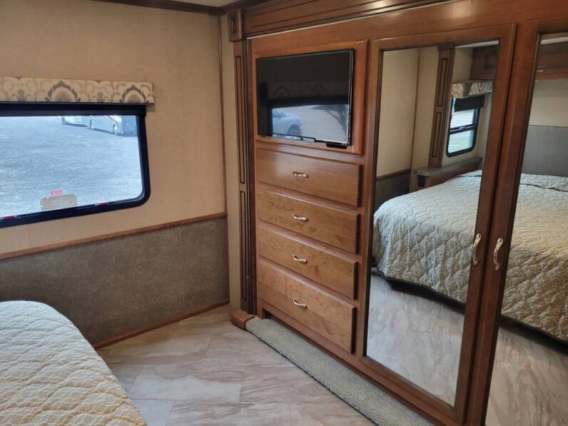 2017 Fleetwood Bounder 35P