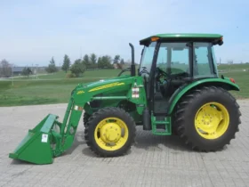 2013 John Deere 5055E