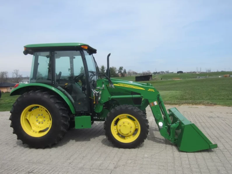 2013 John Deere 5055E