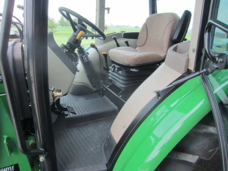 2013 John Deere 5055E