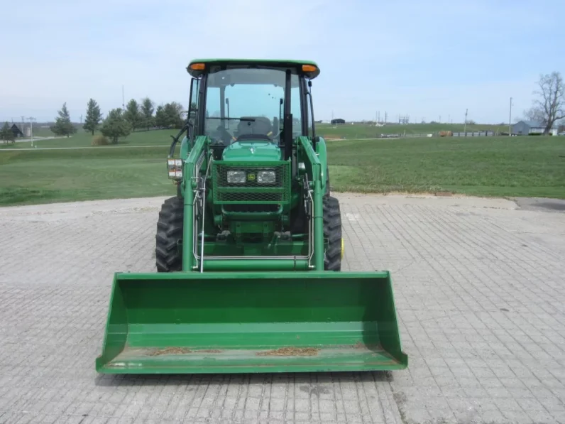 2013 John Deere 5055E