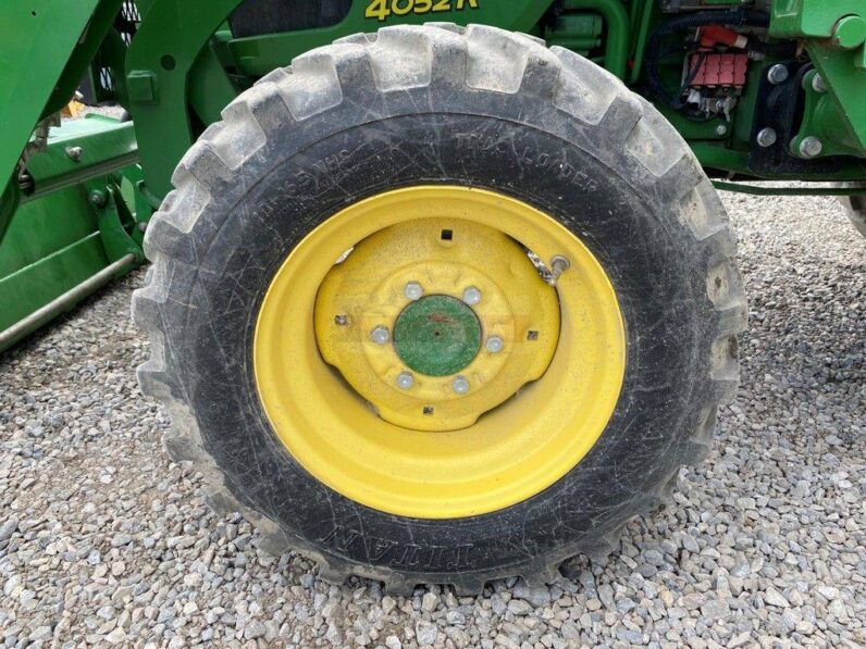 2016 John Deere 4052R