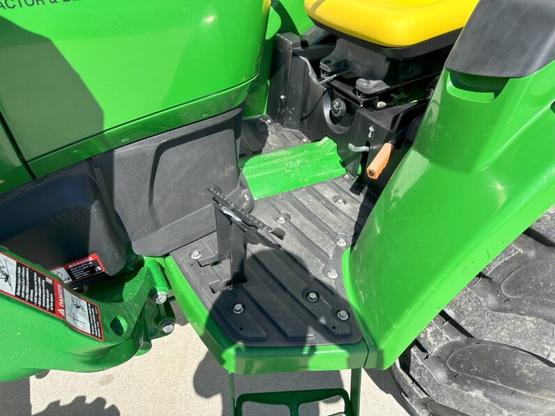 2019 John Deere 4066M