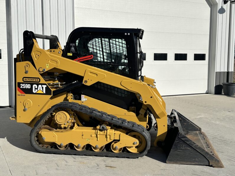 2014 CAT 259D