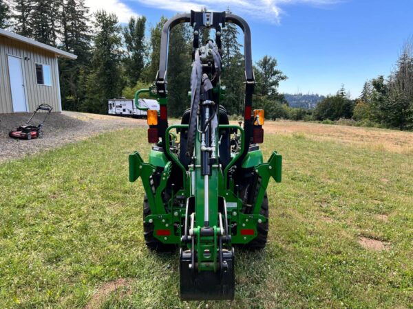 2019 John Deere 2025R - Image 15