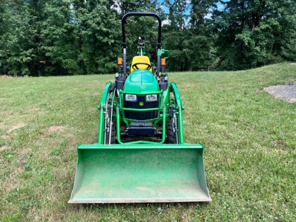 2019 John Deere 2025R - Image 12