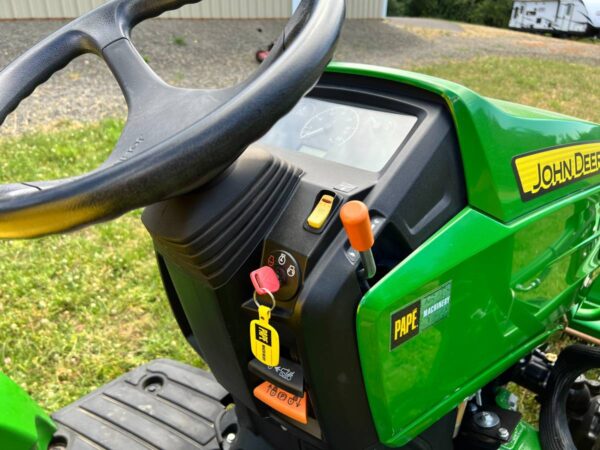 2019 John Deere 2025R - Image 4