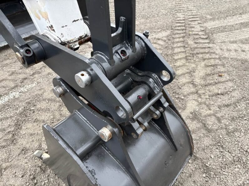 2017 BOBCAT E85