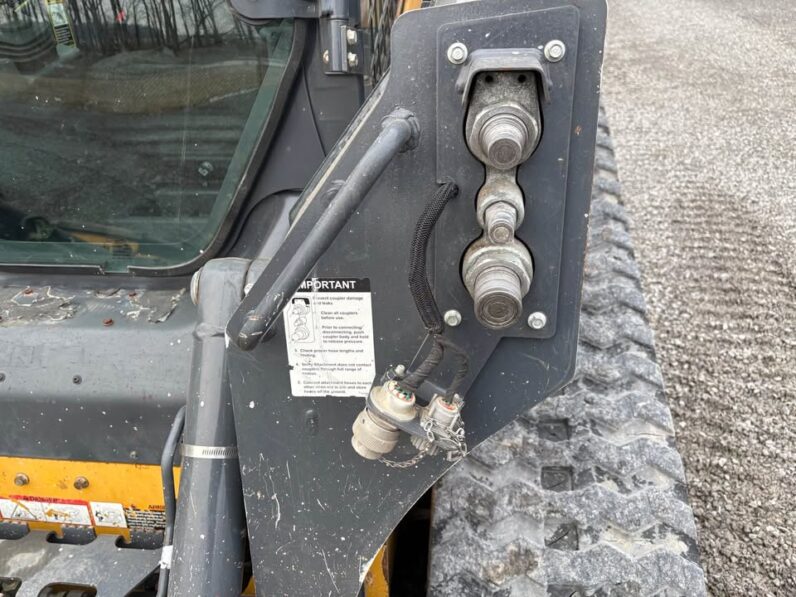 2018 John Deere 325g
