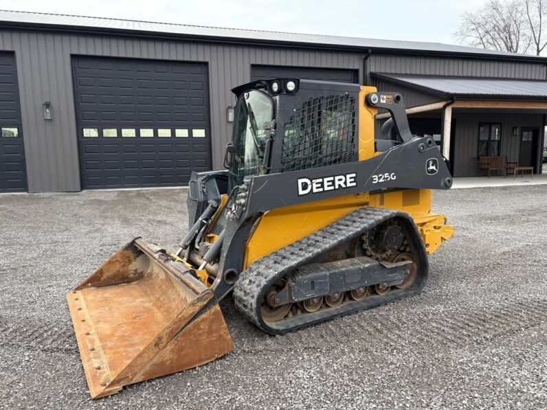 2018 John Deere 325g