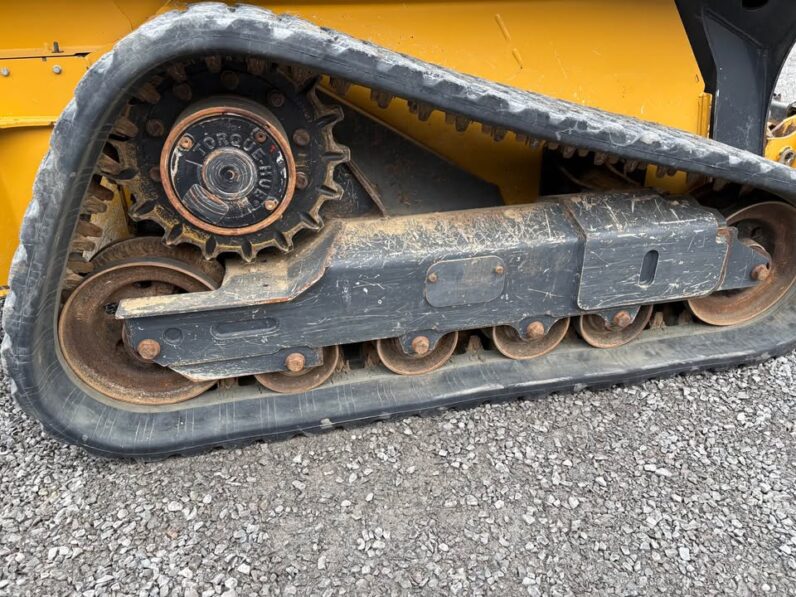 2018 John Deere 325g