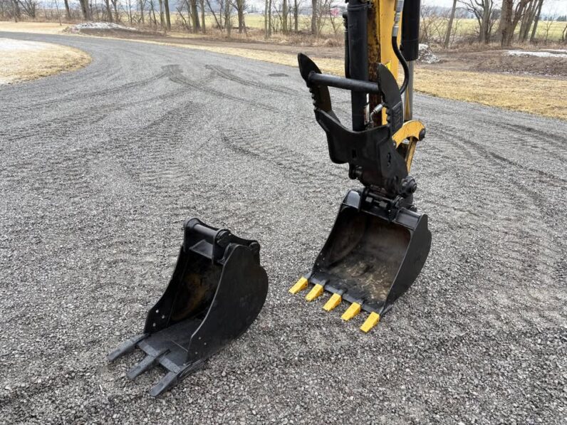 2015 Caterpillar305.5E