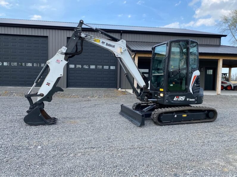 2019 BOBCAT E35