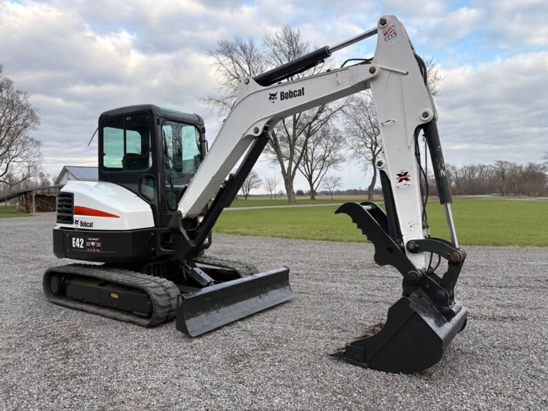 2016 Bobcat E42
