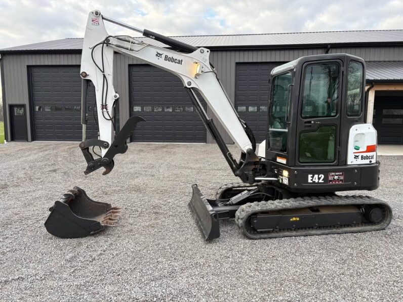 2016 Bobcat E42