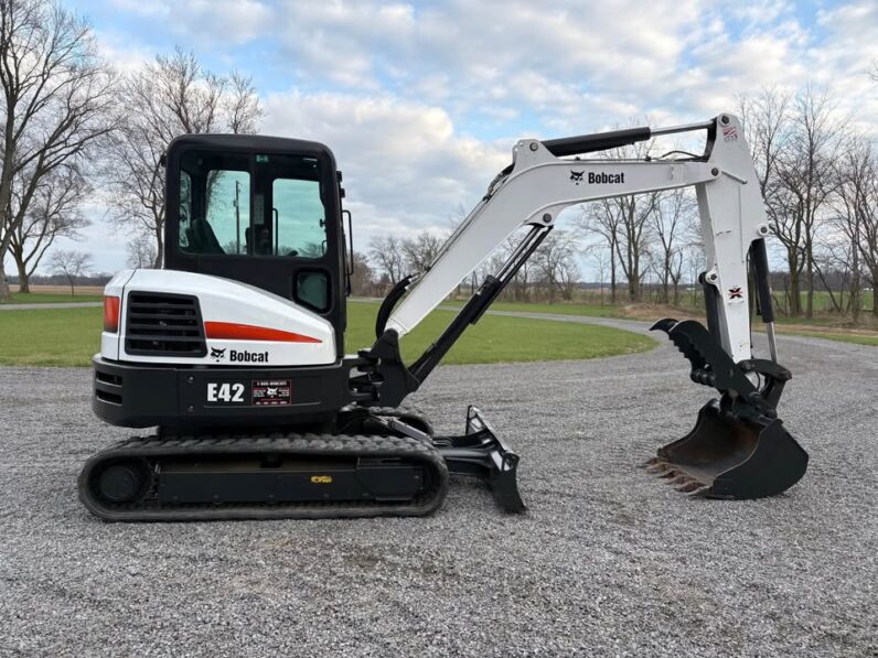 2016 Bobcat E42