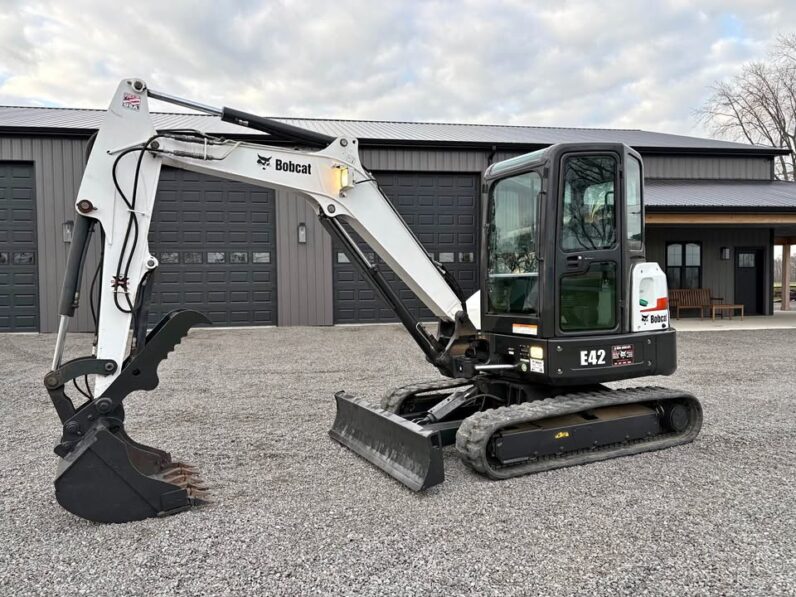 2016 Bobcat E42