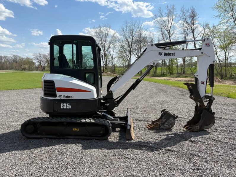 2015 BOBCAT E35