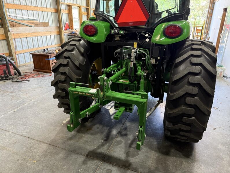 2022 JOHN DEERE 4052R