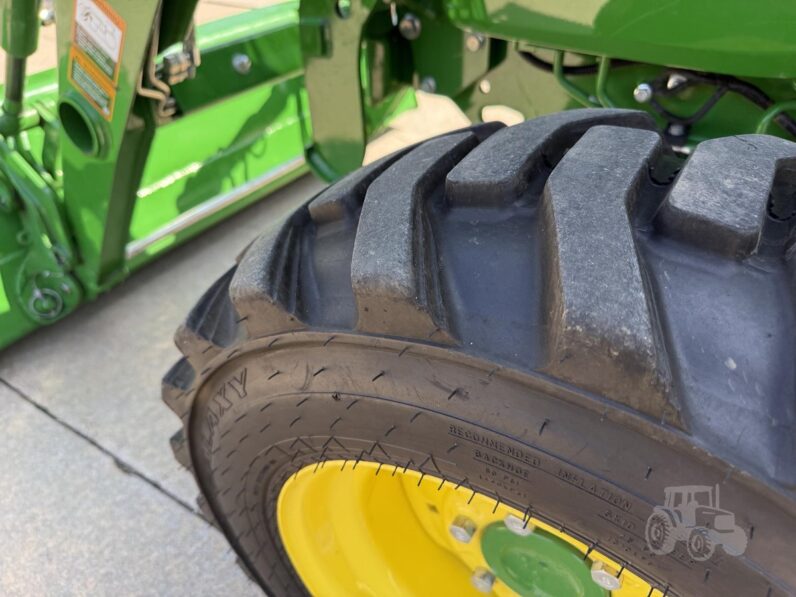 2022 JOHN DEERE 4052R