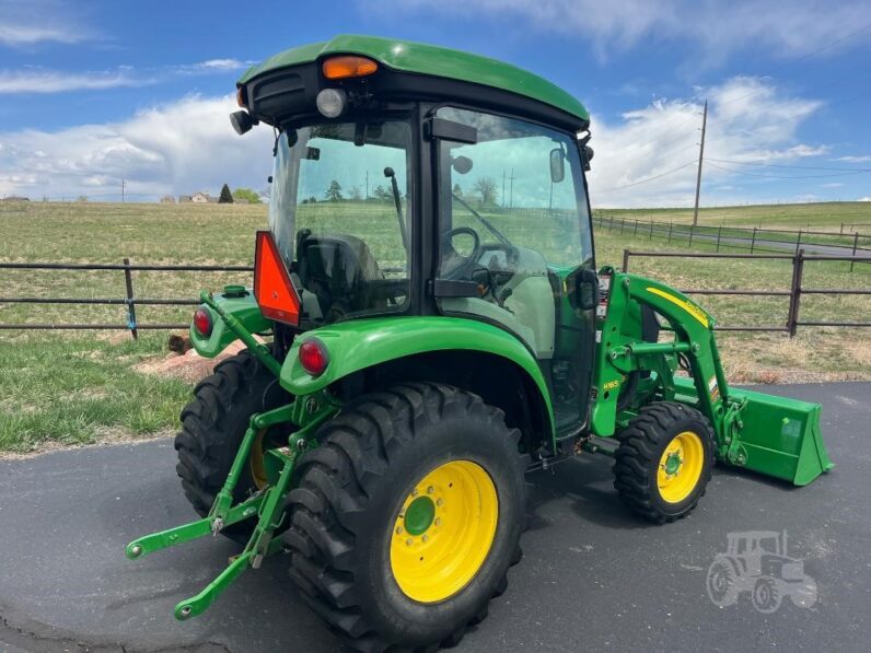 2017 JOHN DEERE 3046R