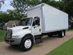 2012 International Maxxforce 4300 Durastar DT 26ft Box Truck