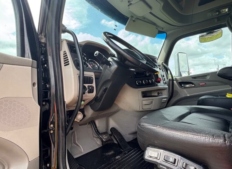 2019 Peterbilt 579