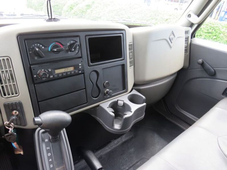 2012 International Maxxforce 4300 Durastar DT 26ft Box Truck