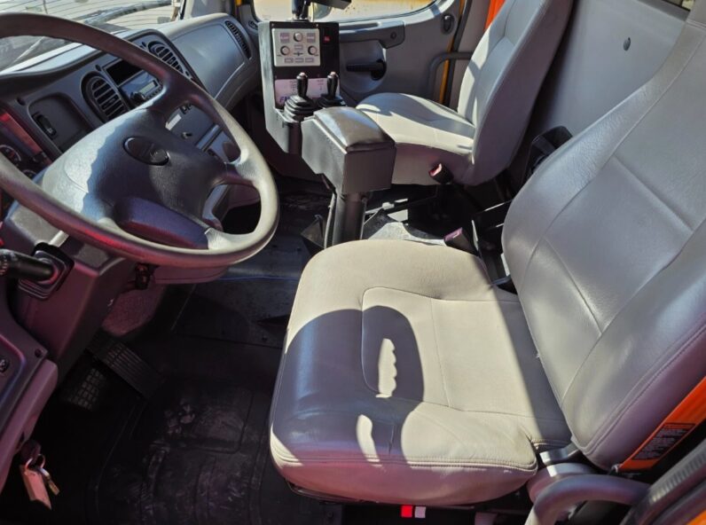 2013 FREIGHTLINER 108SD