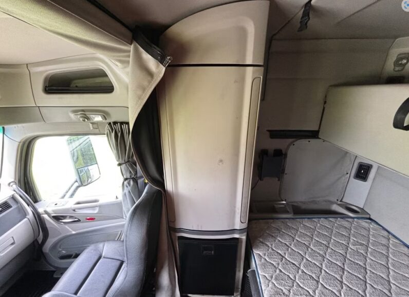 2019 Peterbilt 579