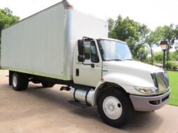 2012 International Maxxforce 4300 Durastar DT 26ft Box Truck
