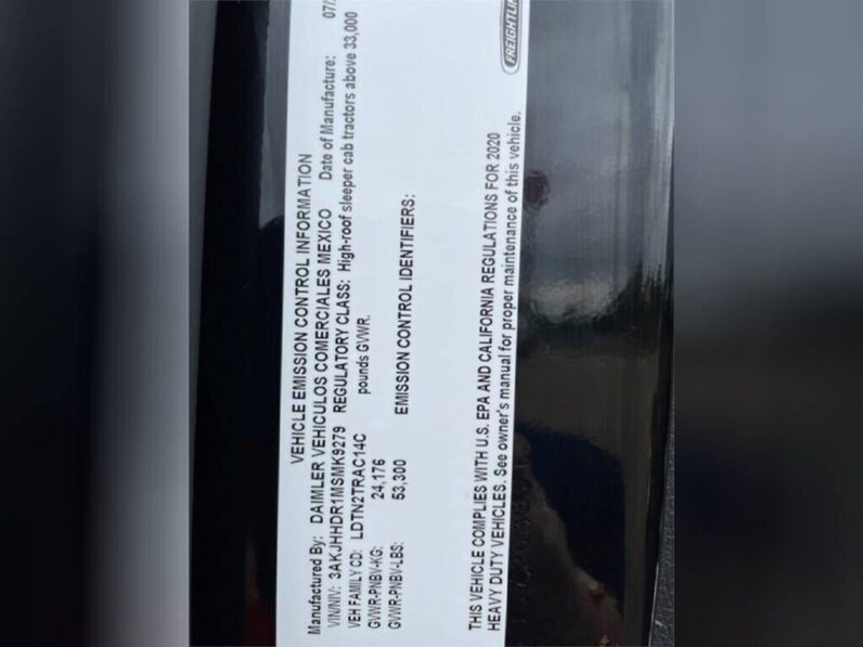 2021 FREIGHTLINER CASCADIA 126